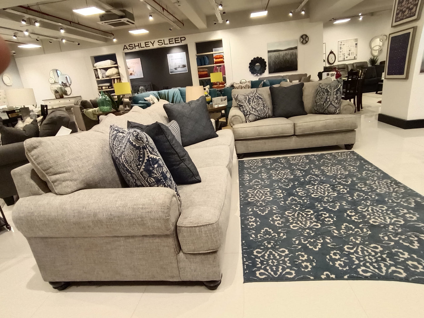 2230238+35 - 3+2 SEATER - MDP