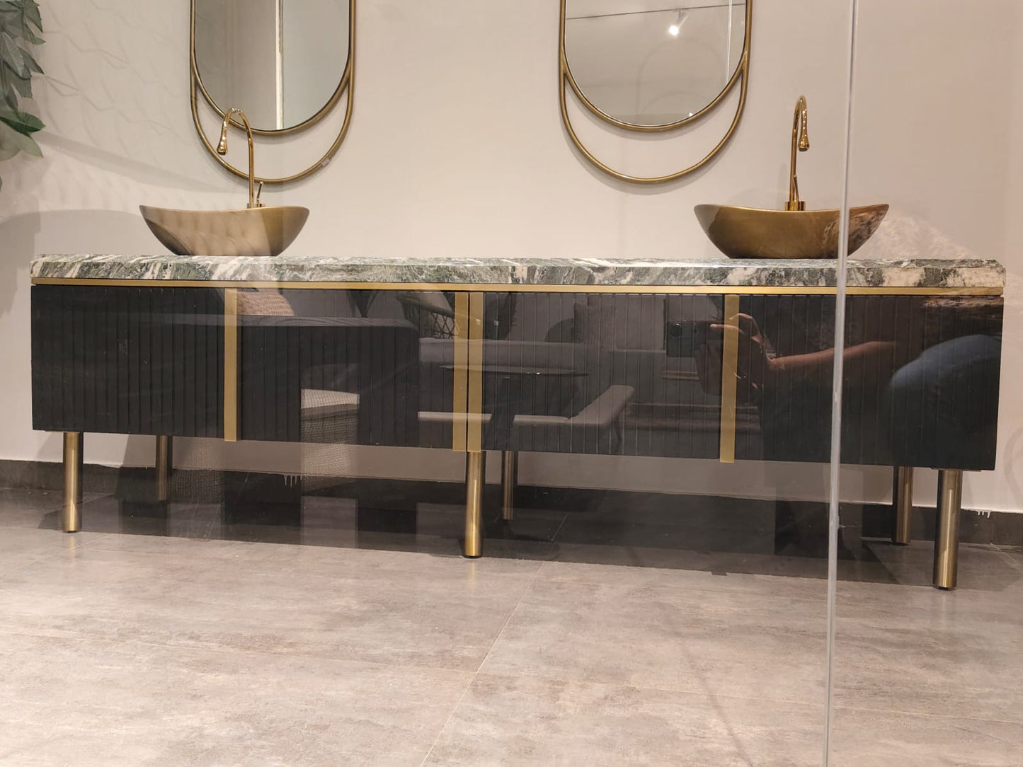 VANITY CABINET (NAR (Dash Bespoke))
