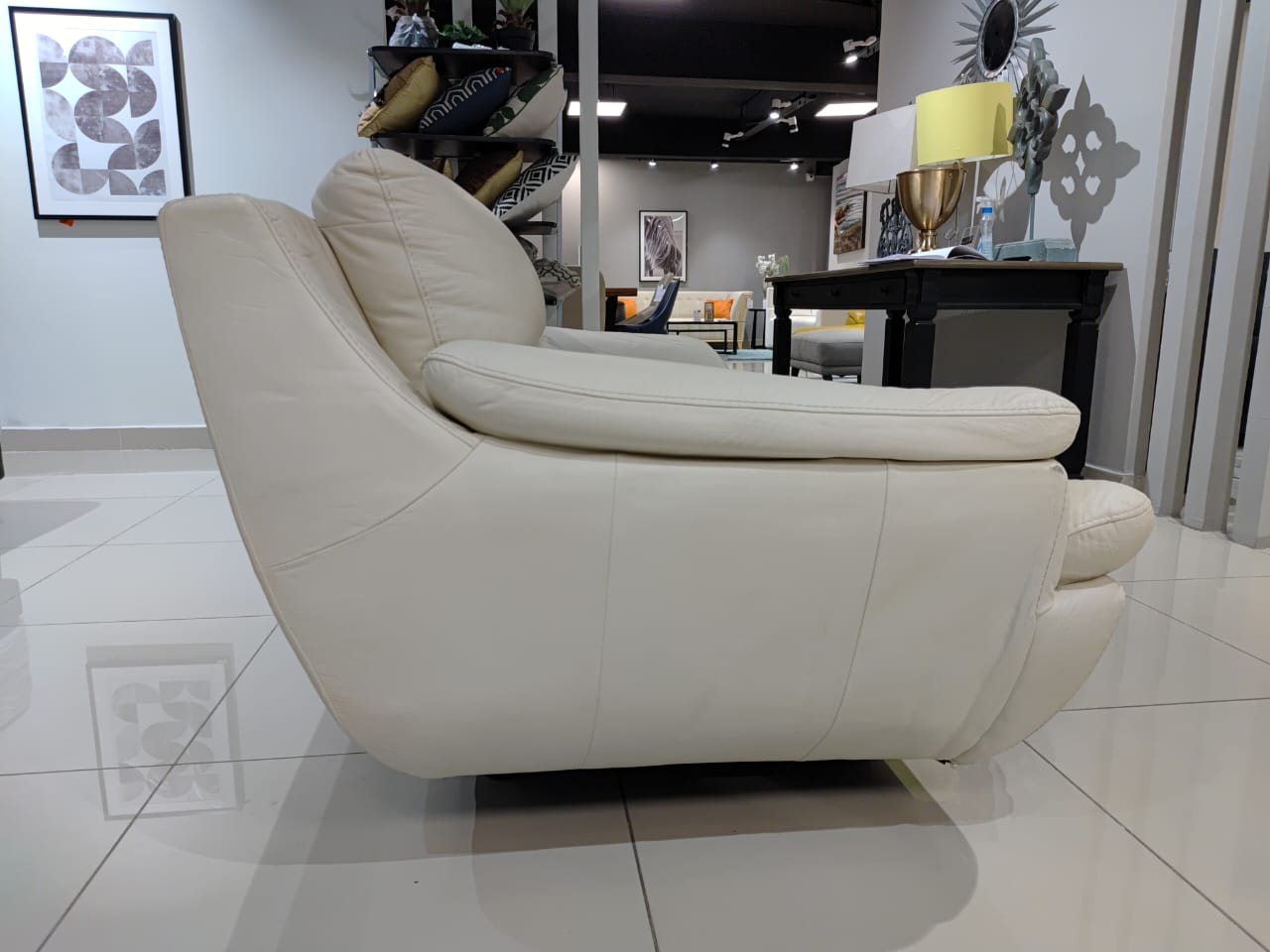 1235 - 2 SEATER - BH