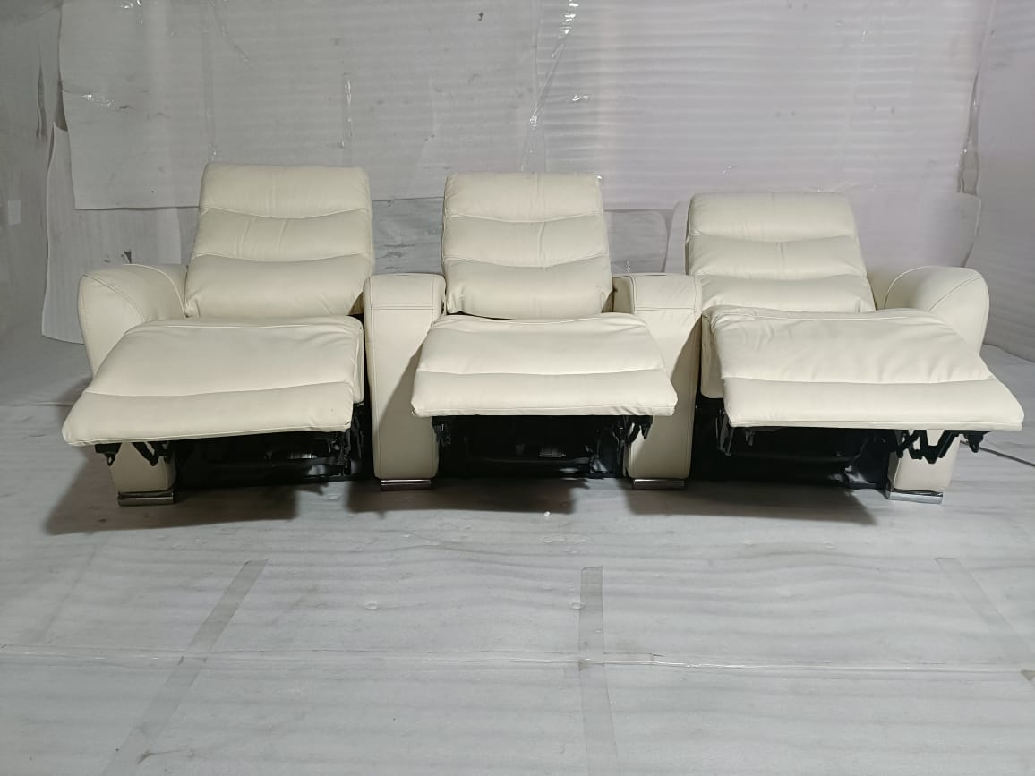 3366 - 3 SEATER HOME THEATRE - BLR WH
