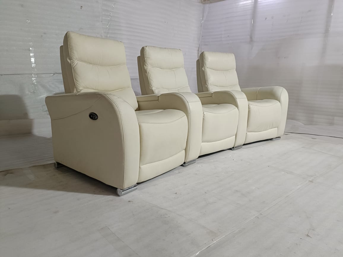 3366 - 3 SEATER HOME THEATRE - BLR WH