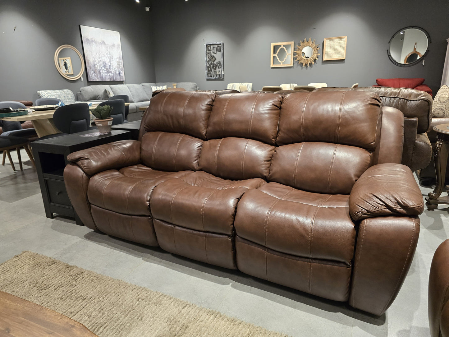 1238 - 3 SEATER RECLINER(MANUAL) - OUTLET