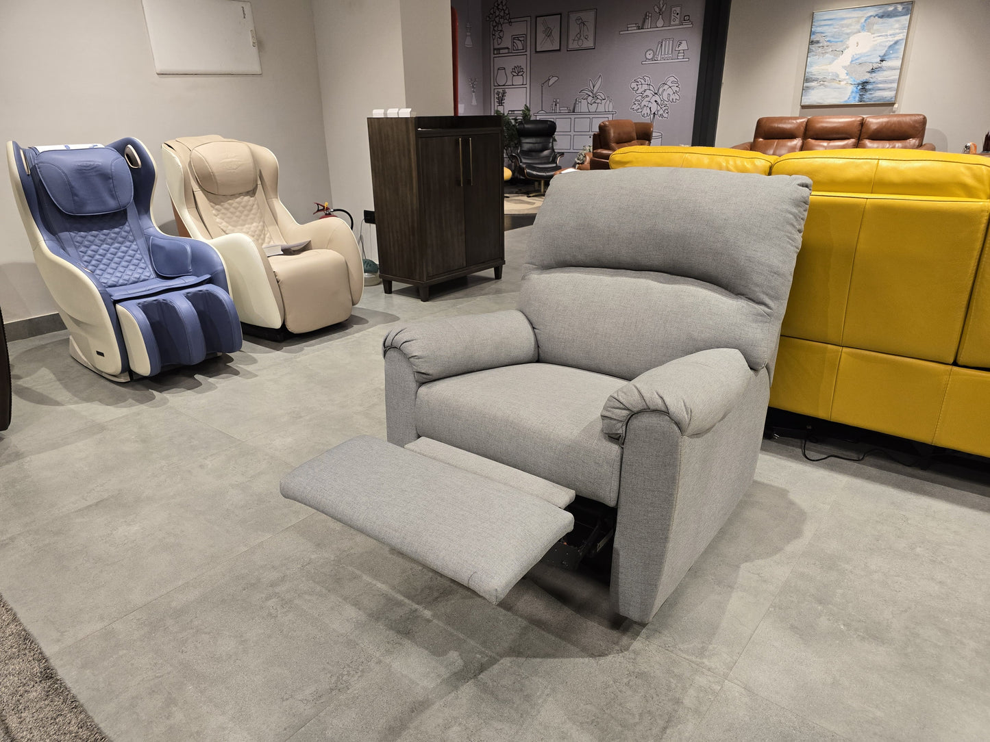 1618529 - 1 SEATER RECLINER(MANUAL) - OUTLET