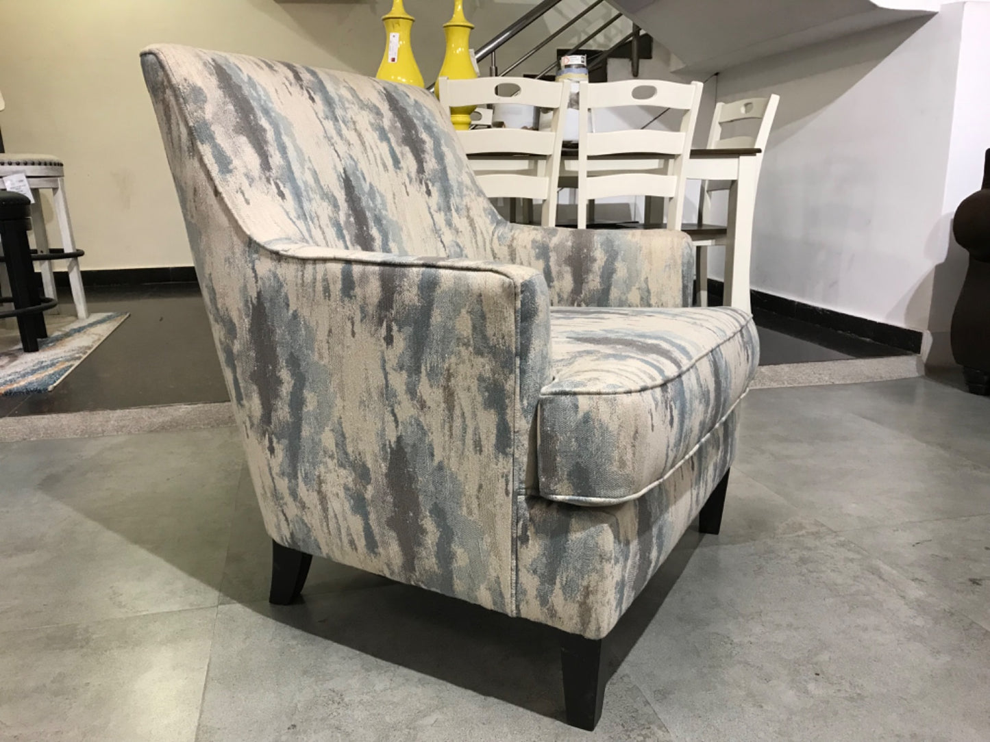 2410121 - 1 SEATER ARM CHAIR - BTM