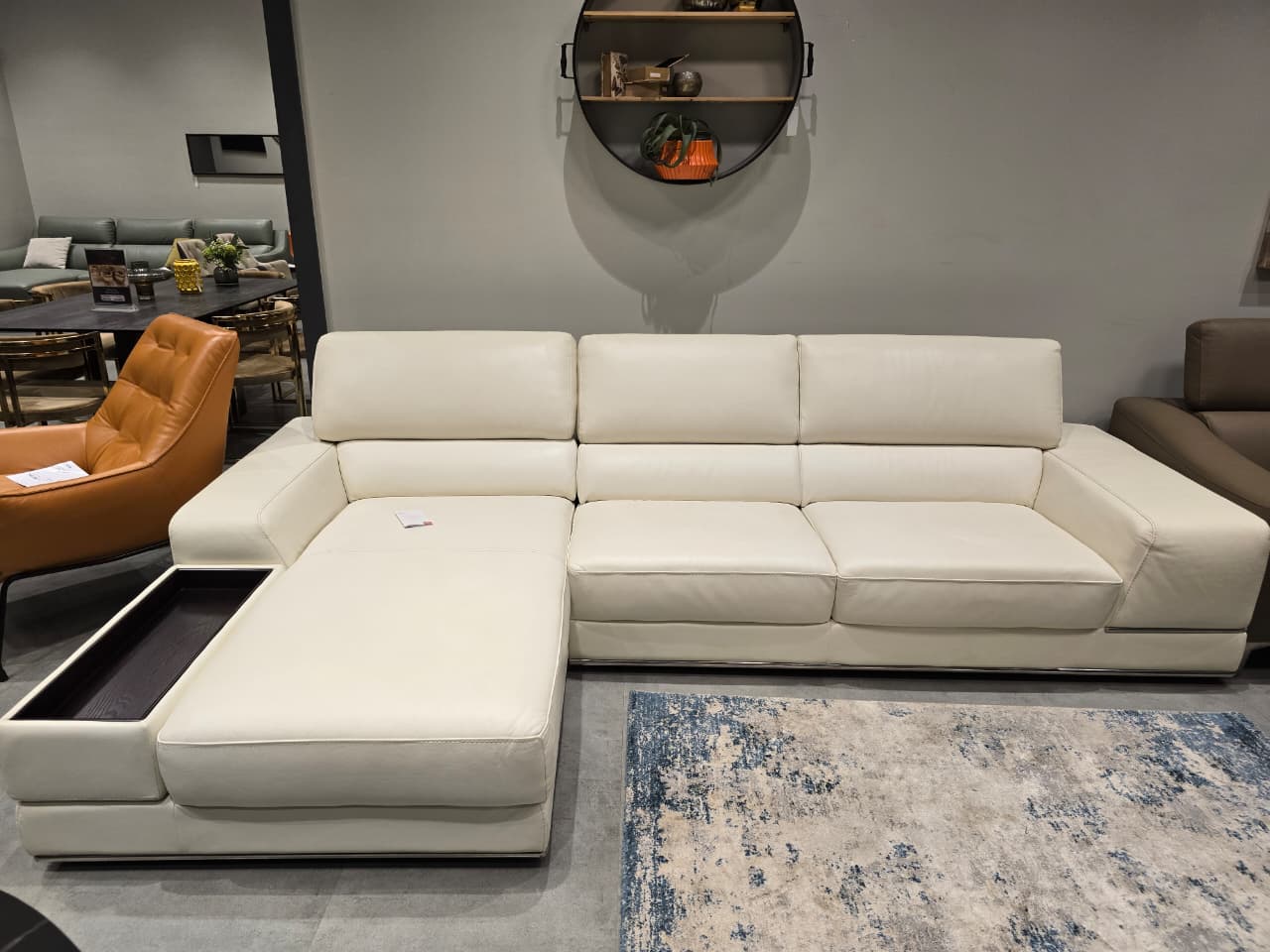 1576 - 3 SEATER+CHAISE - OUTLET