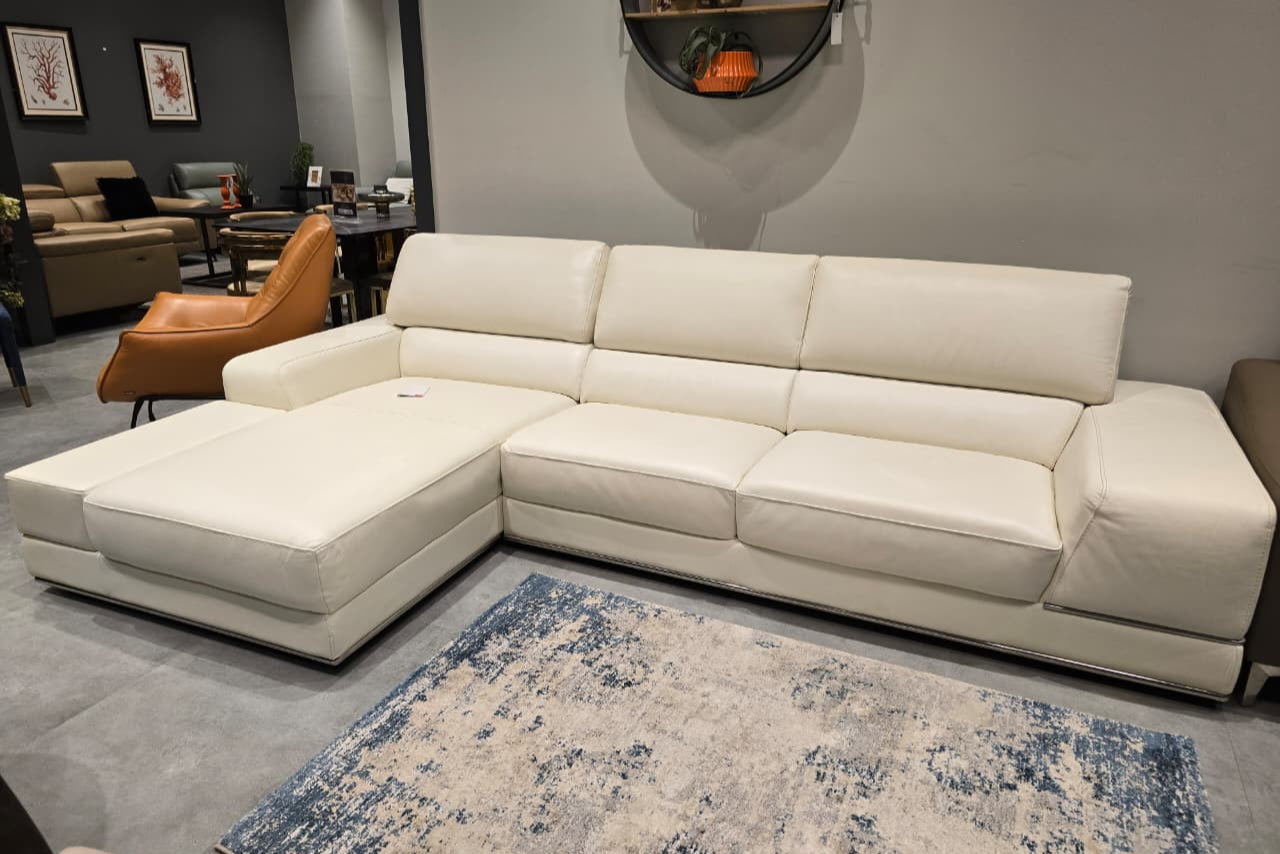 1576 - 3 SEATER+CHAISE - OUTLET