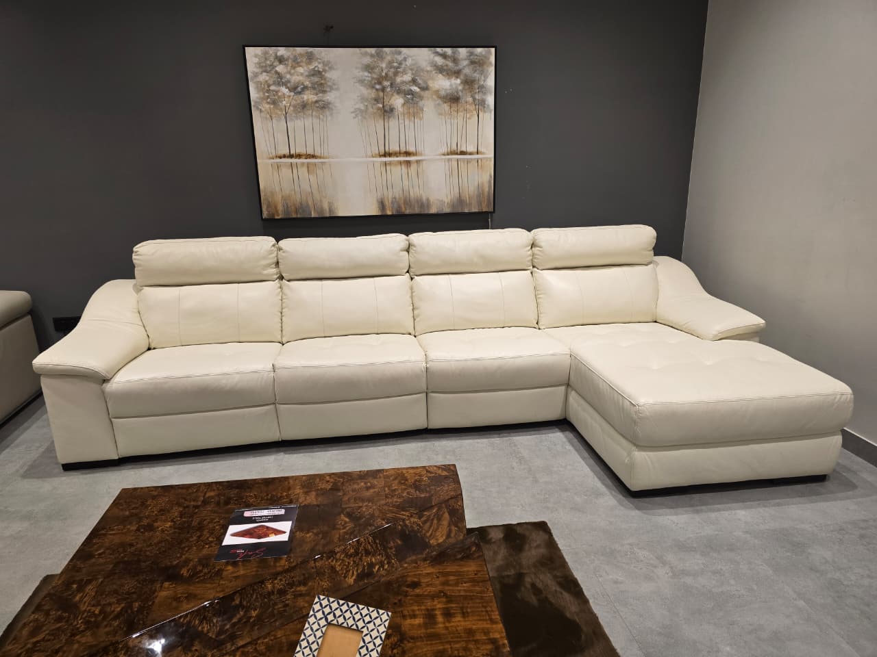 1735 - 3 SEATER+CHAISE - OUTLET