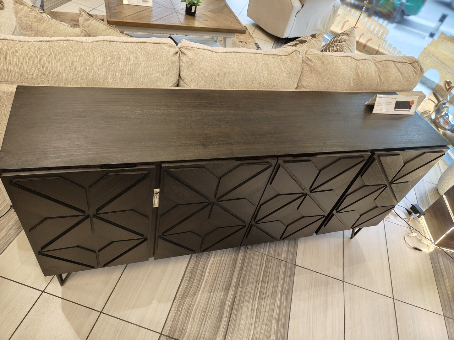 W648-68 - TV UNIT - CBD