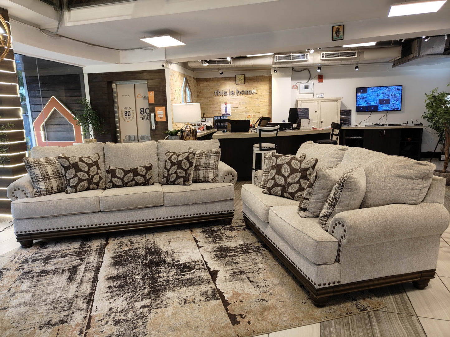 1510438+35 - 3+2 SEATER - CBD