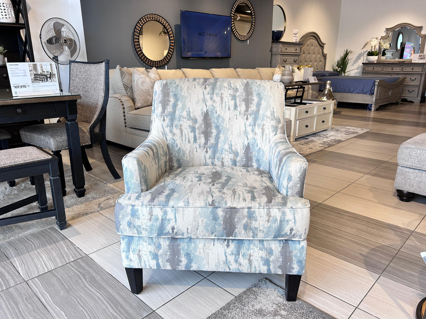 2410121 - ACCENT CHAIR - BWDA