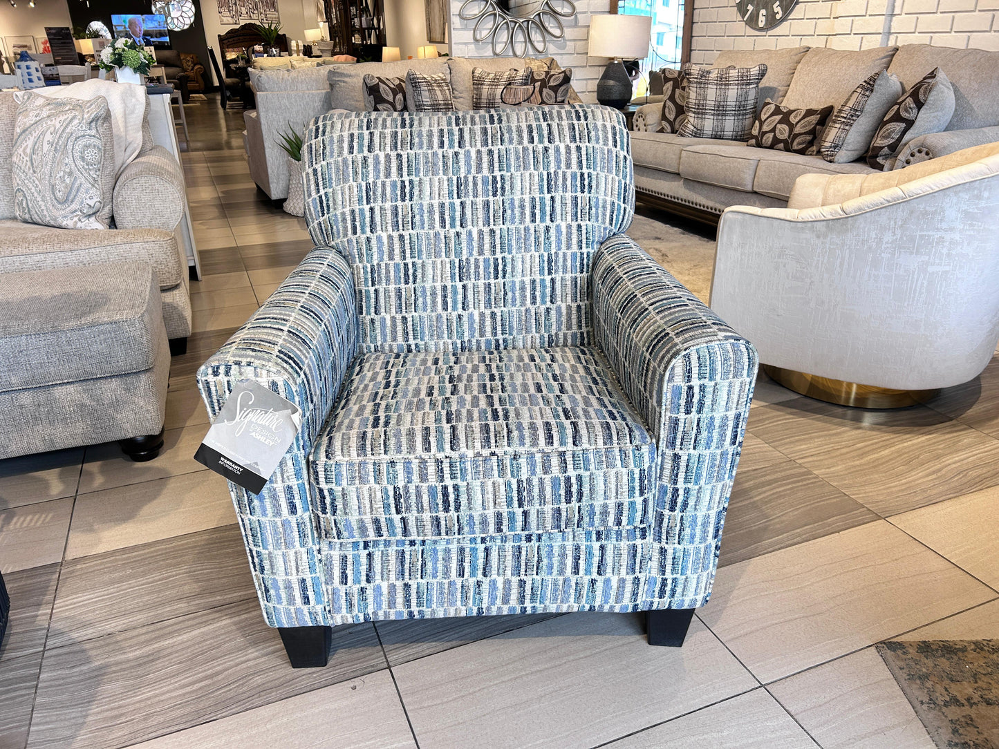 3340421 - ACCENT CHAIR - BWDA
