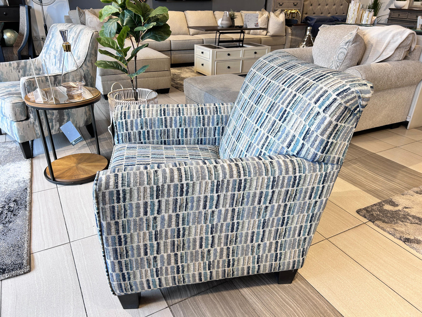 3340421 - ACCENT CHAIR - BWDA