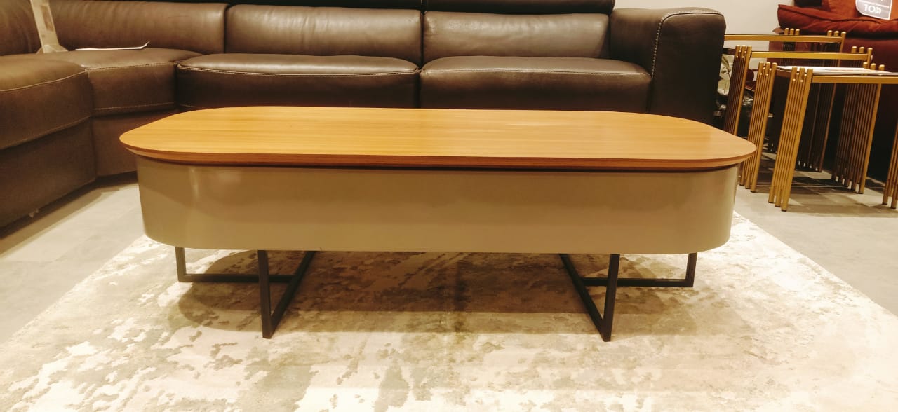 282A - COFFEE TABLE - OUTLET