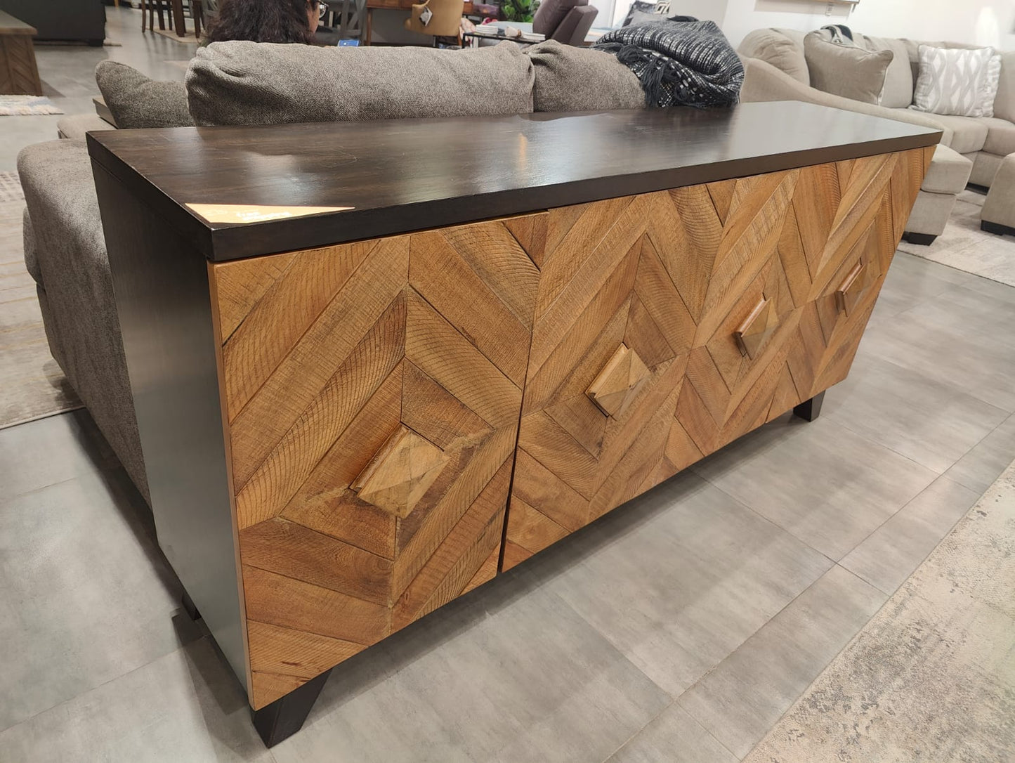A4000031 - CABINET - BWDA