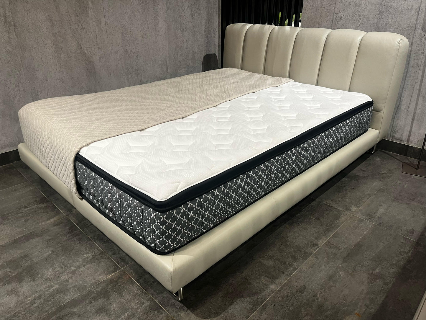 B-259 - QUEEN BED - NAR