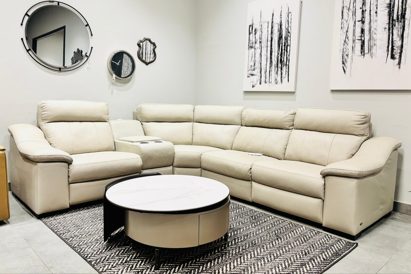 1735 - 4 SEATER RECLINER(ELECTRIC) - OUTLET