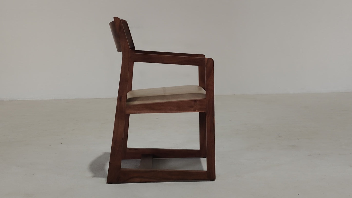 UKON - DINING CHAIR