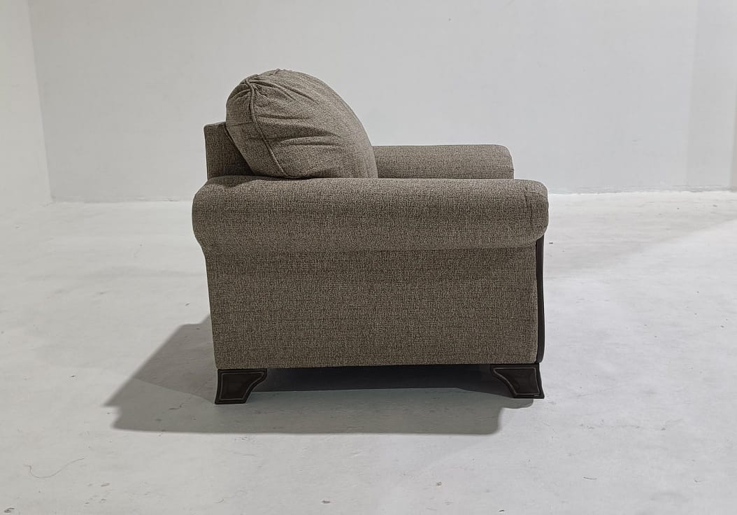 1800320 - ARM CHAIR - BLR WH