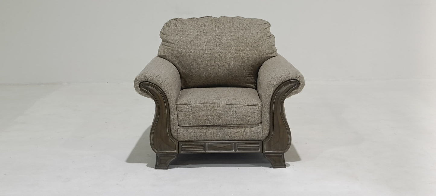 1800320 - ARM CHAIR - BLR WH