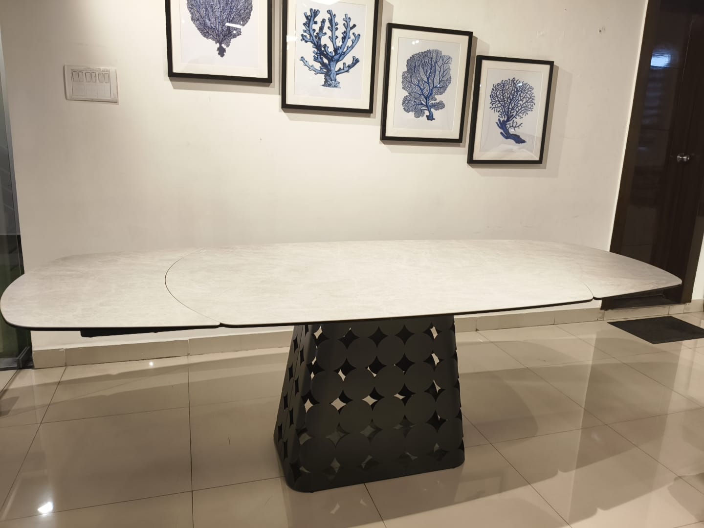 VA9509-GN - DINING TABLE - BTM