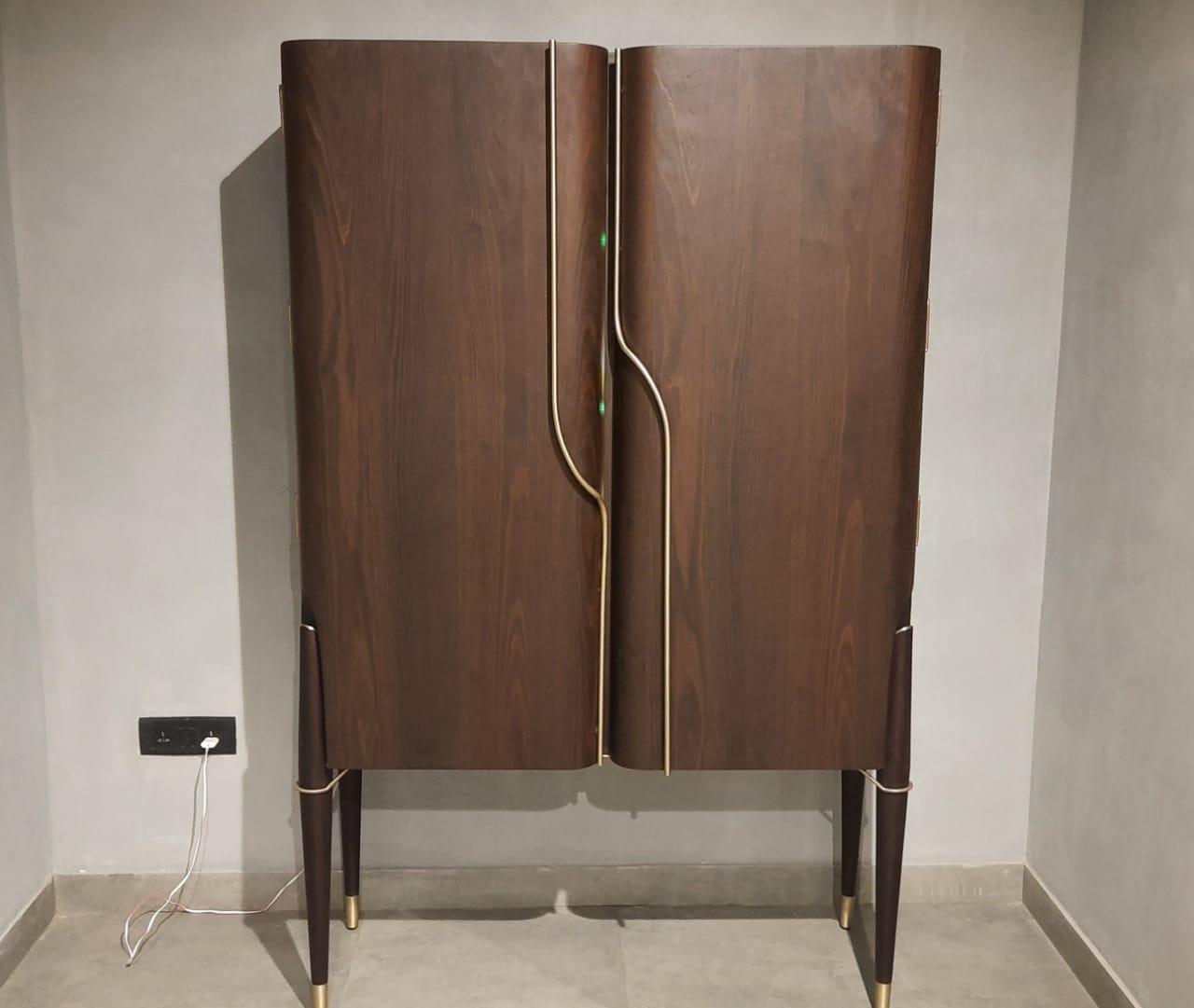 Veneer Bar unit (IND Dash Bespoke)