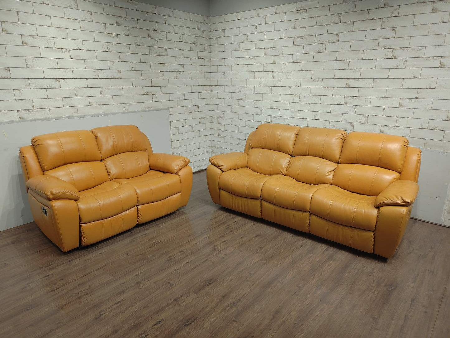 1238 - 3 + 2 SEATER - BWDD