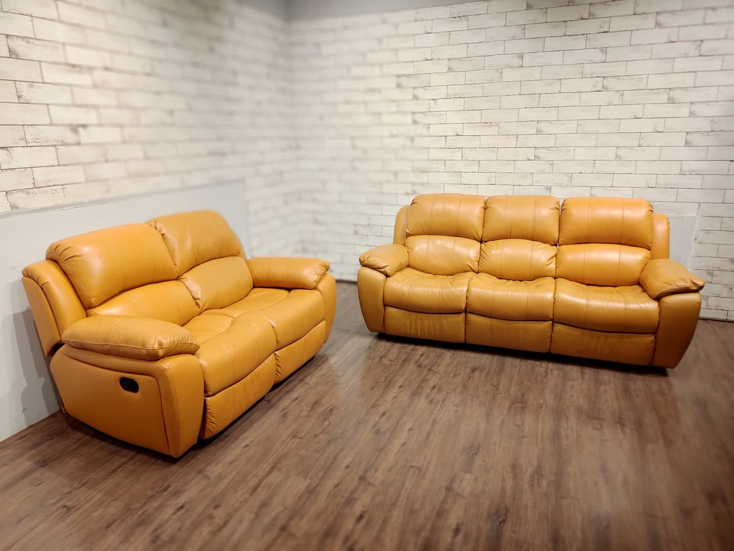 1238 - 3 + 2 SEATER - BWDD