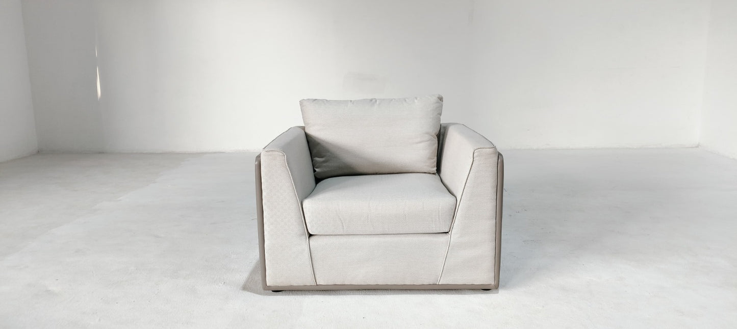 U6850020 - 1 SEATER - OUTLET