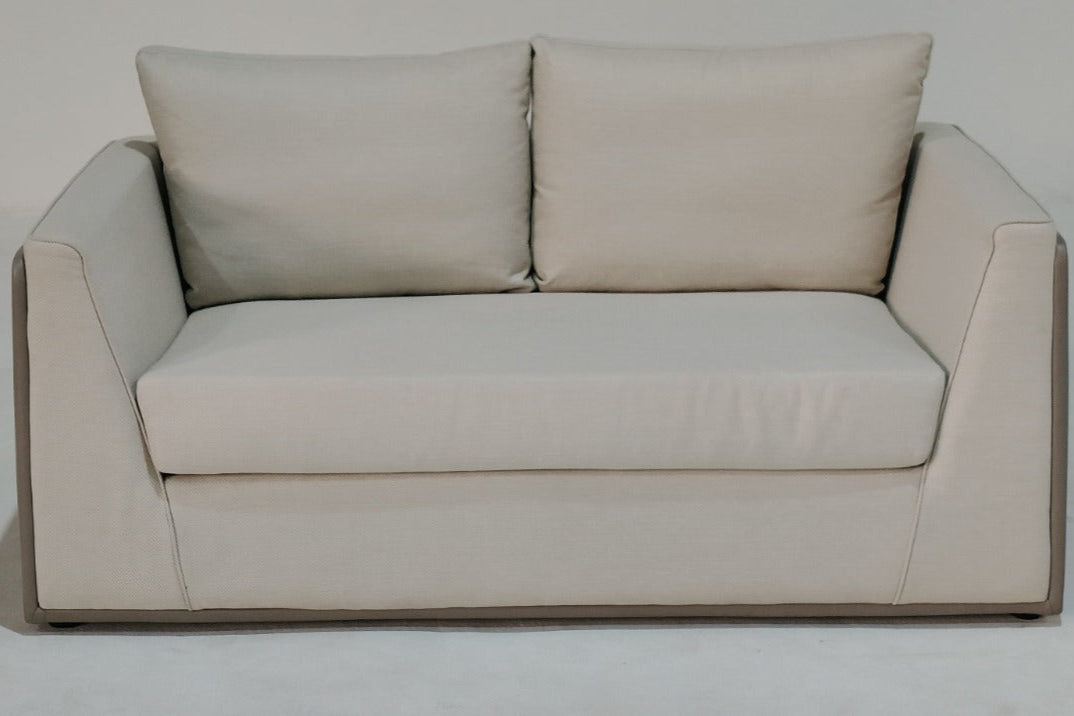 U6850035 - 2 SEATER - OUTLET