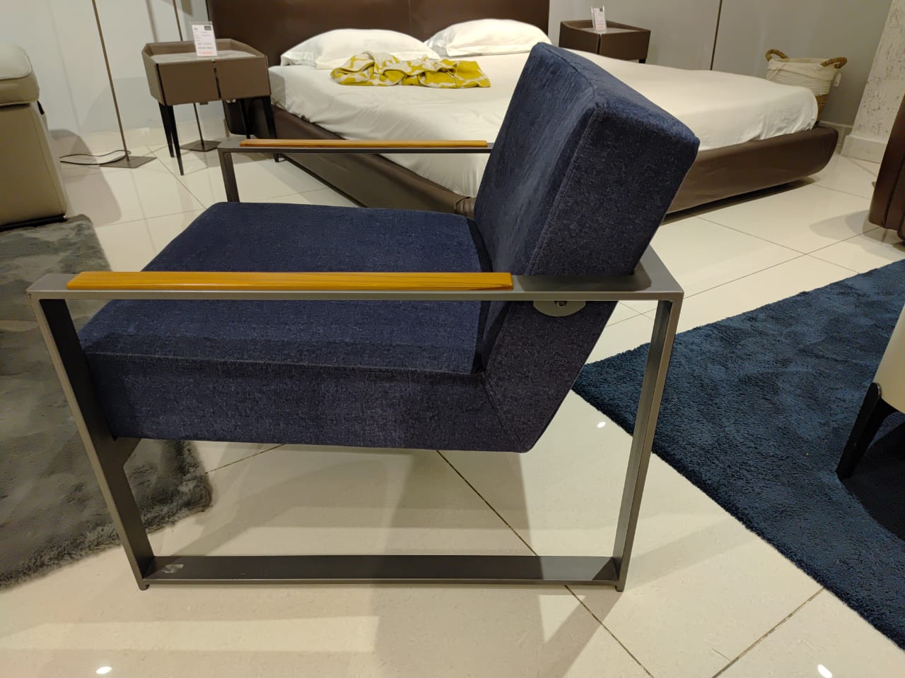 PARAKIT - ACCENT CHAIR - BH