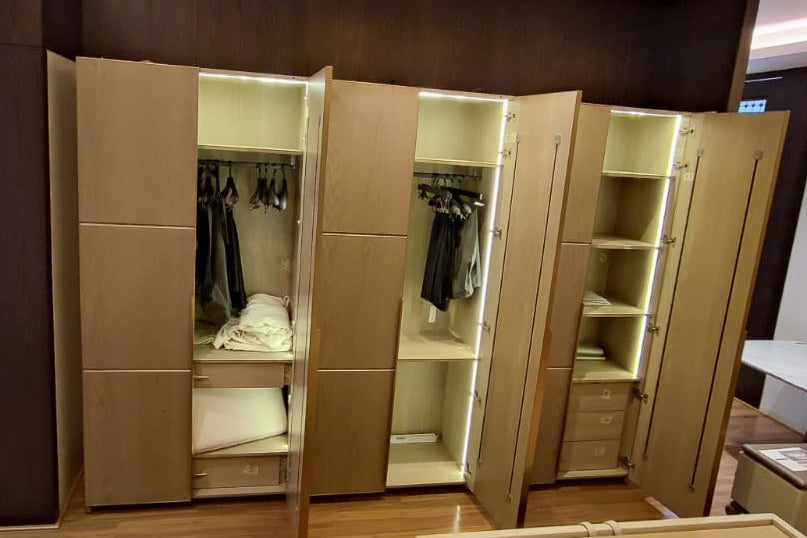 3.0 - WARDROBE - BWDD
