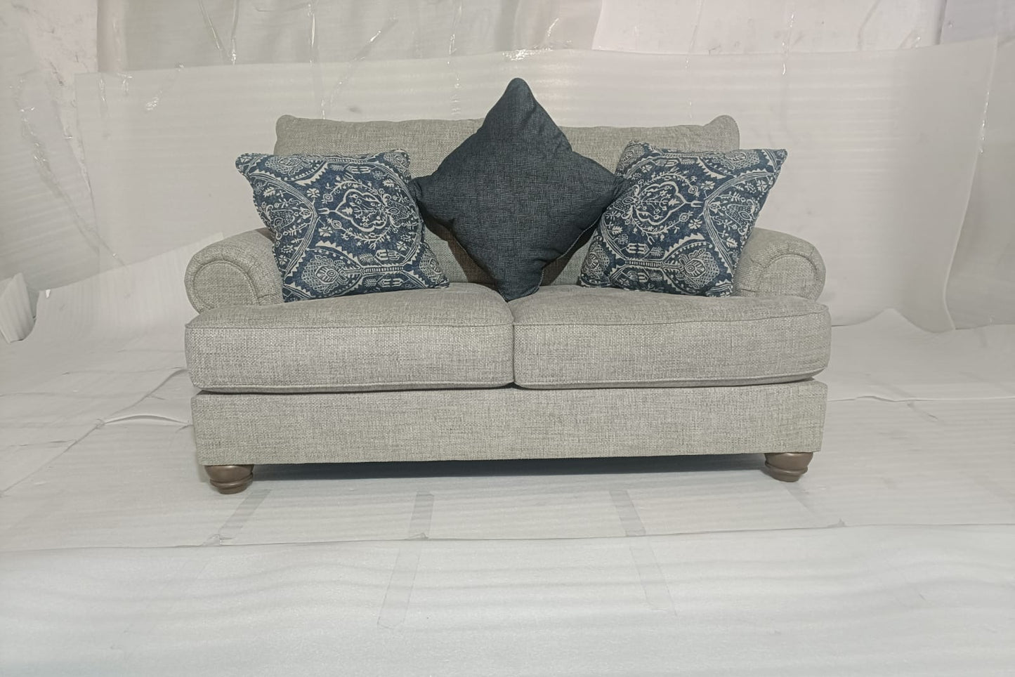 2230235 - 2 SEATER - BLR WH