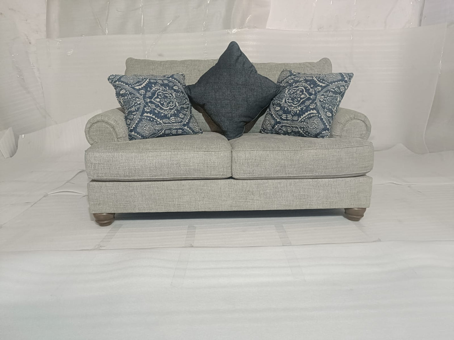 2230235 - 2 SEATER - BLR WH