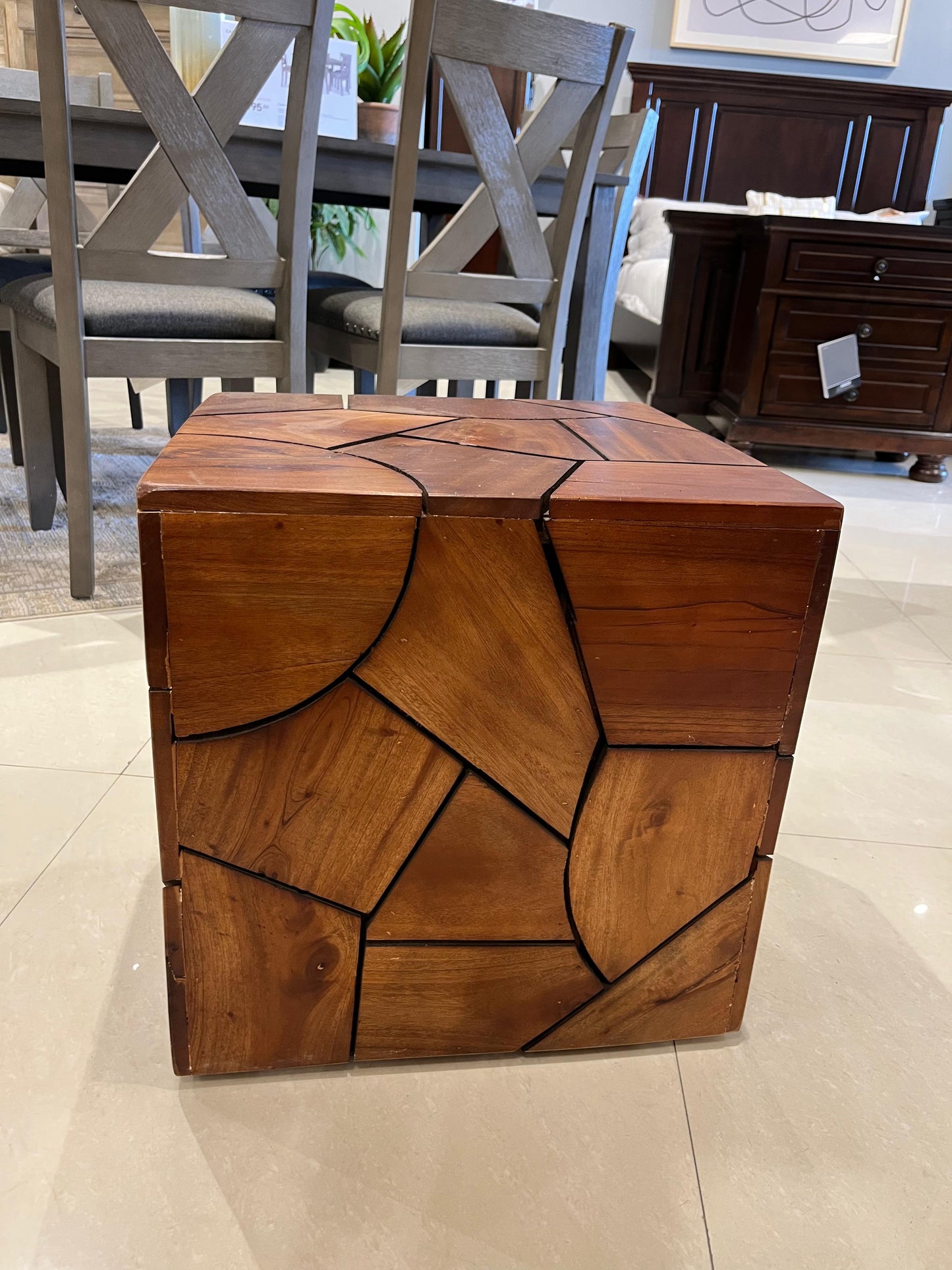 38423 - SIDE TABLE - MDP