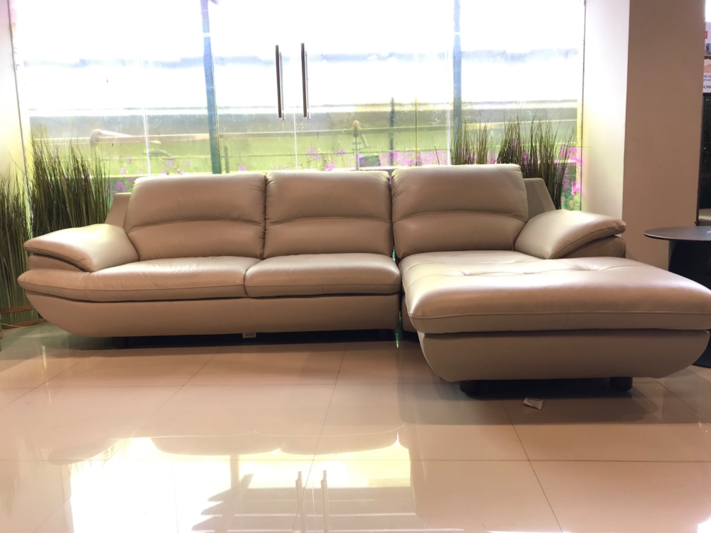 1235 - 3 SEATER+CHAISE - BTM