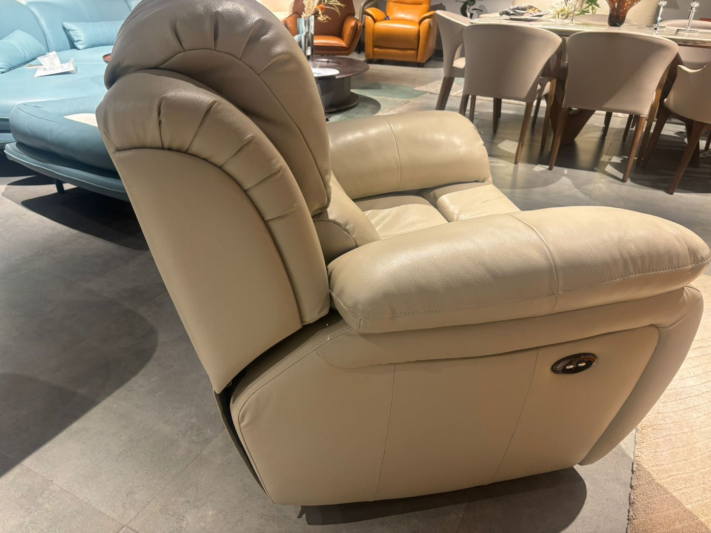 1238 - 1 SEATER RECLINER(ELECTRIC) - WFD