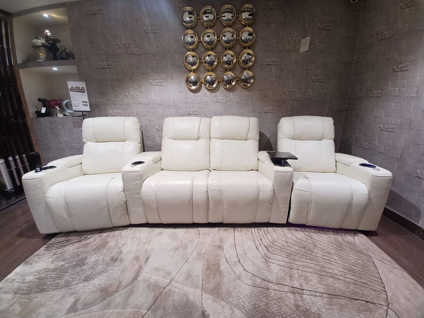 KM.869 - 4 SEATER HOMETHEATRE - WFD