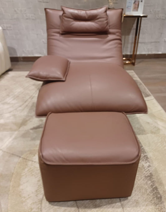 X-338W - CHAIR+OTTOMAN - WFD