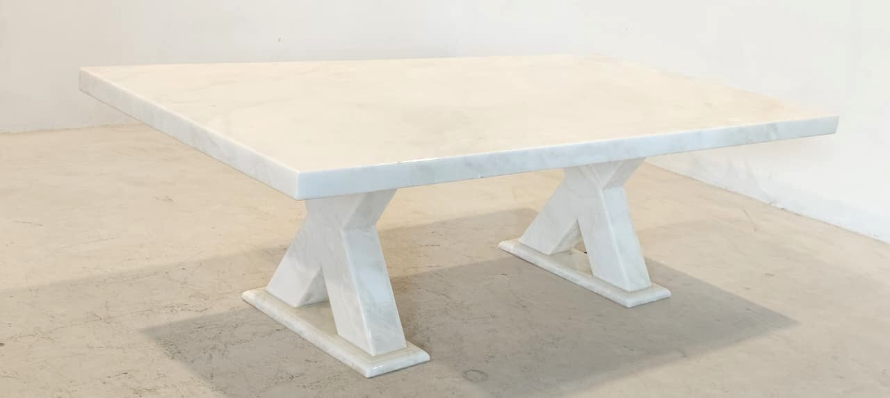 1022(4) - DINING TABLE - BLR WH