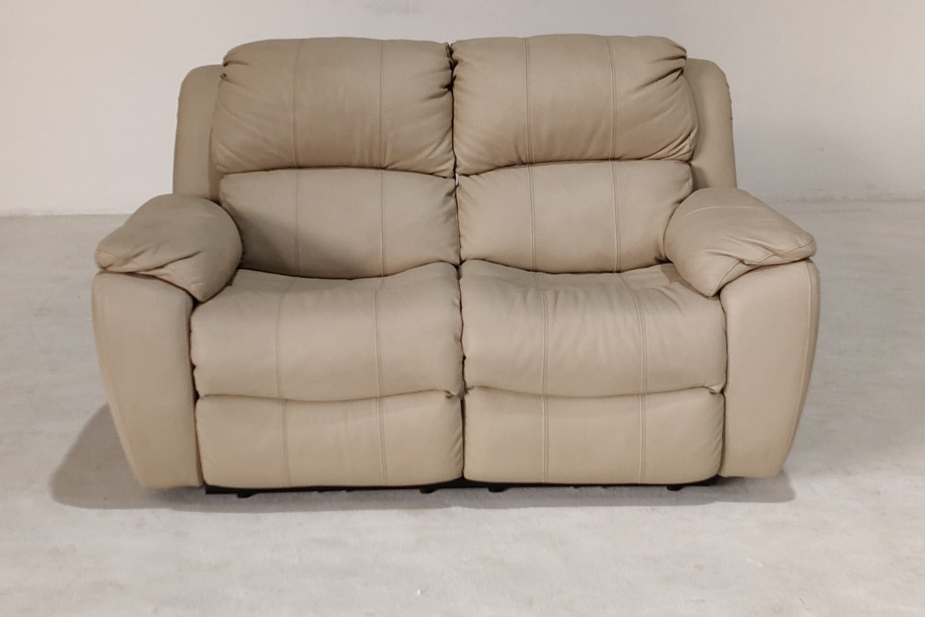 1238 - 2 SEATER RECLINER(ELECTRIC) - BLR WH