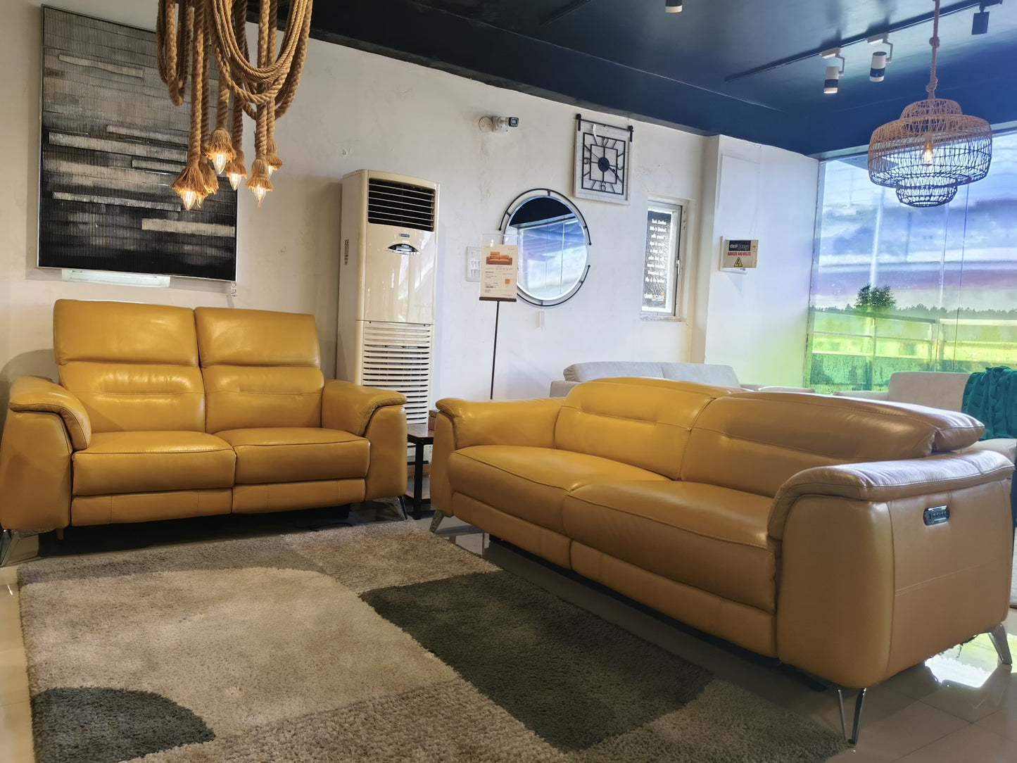 11233 - 3 + 2 SEATER - OUTLET