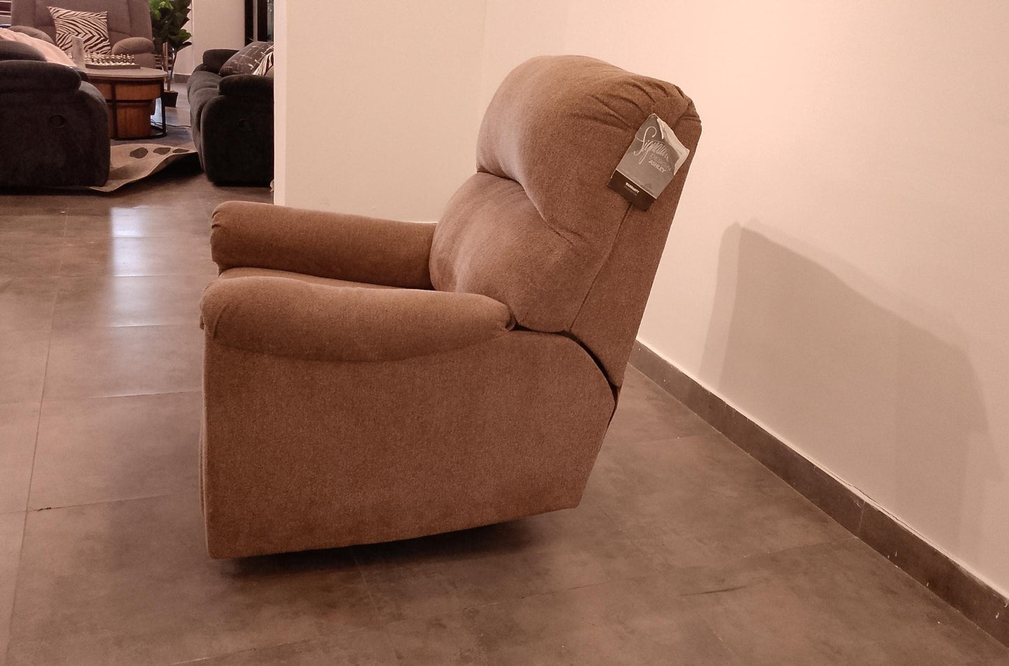 1080129 - 1 SEATER RECLINER(MANUAL) - BSK