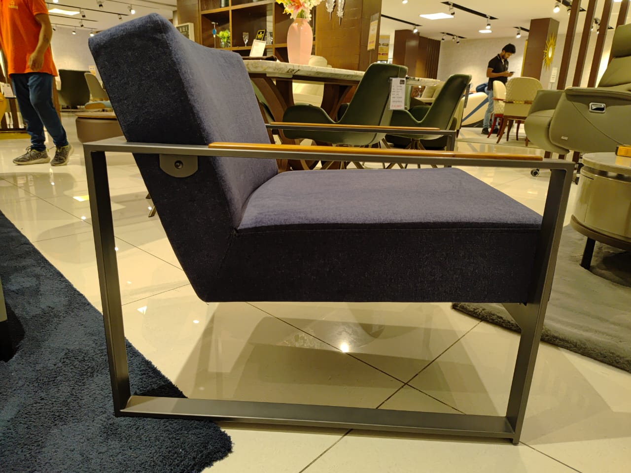 PARAKIT - ACCENT CHAIR - BH