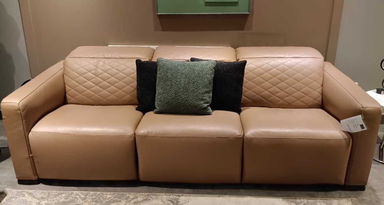 X260+F00+001+F02+14 - 3 SEATER RECLINER(ELECTRIC) - STJ