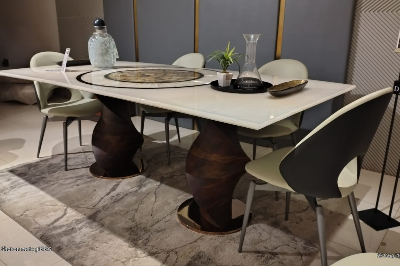 TWISTER - DINING TABLE - GB